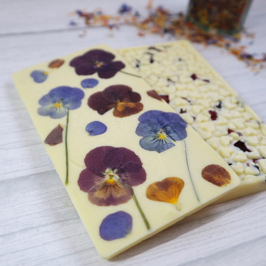 Chocolade met eetbare bloemen