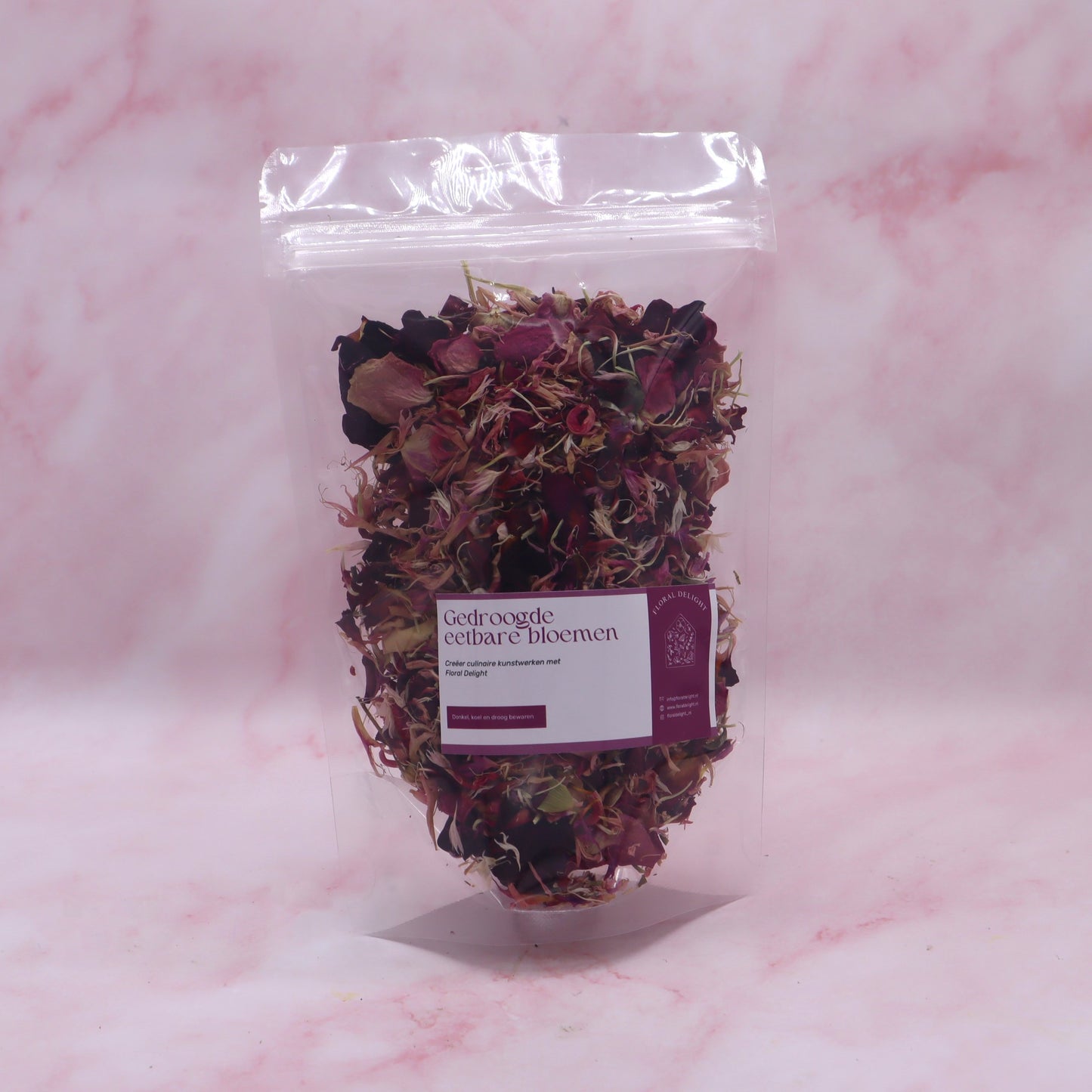 liefdes sprinkle mix gedroogd met blaadjes van de roos, korenbloem, bergamot en anjer. Voor cupcakes, taartjes en bruidstaarten.
